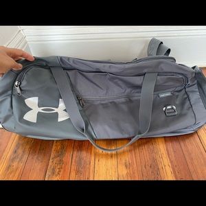 Under armour duffle bag